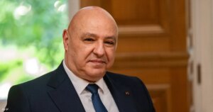 عون يطالب واشنطن بتدخل عاجل لوقف التصعيد الإسرائيلي في الجنوب