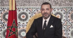 العاهل المغربي يعلن تضامن المملكة مع الأردن ويدين الاعتداءات الإيرانية