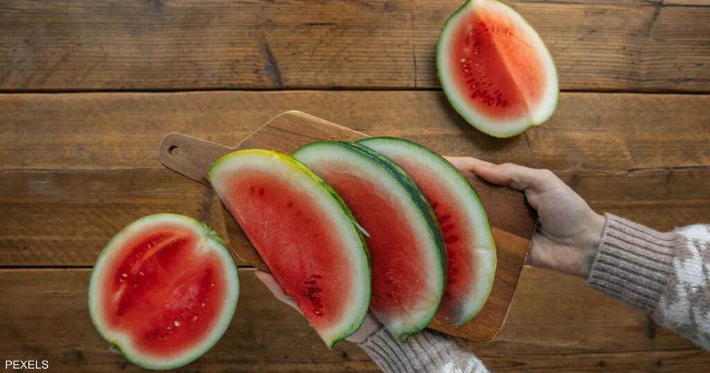 لا تتخلص من قشور البطيخ: 5 طرق مبتكرة للاستفادة منها في مطبخك
