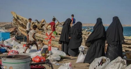 رحلة محفوفة بالمخاطر: البحر وجهة اليمنيين الفارين من البلاد