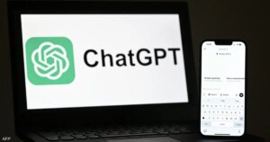 شركات كبرى للذكاء الاصطناعي تحقق في آلاف الثغرات الأمنية