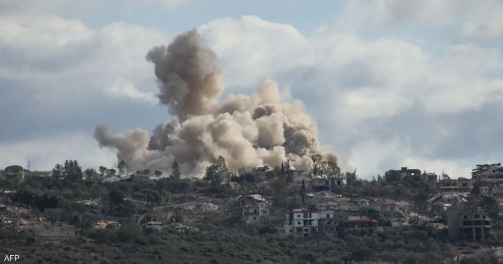 الجيش الإسرائيلي يستهدف مواقع لحزب الله رداً على إطلاق مسيرة مفخخة