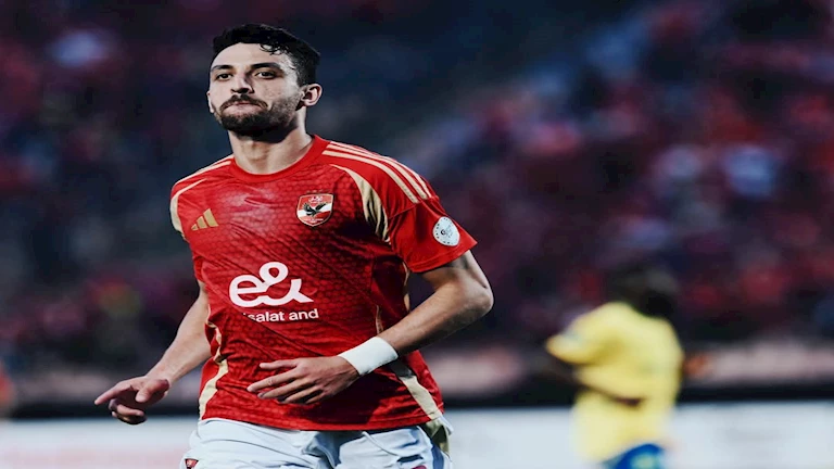 الأهلي يوضح طبيعة إصابة طاهر محمد طاهر عقب مواجهة أبو قير للأسمدة