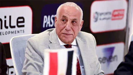 قرار عاجل من حسين لبيب لاحتواء غضب لاعبي الزمالك قبل مواجهة غزل المحلة