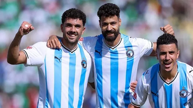الكاف يعلن طاقم تحكيم مباراة بيراميدز وجورماهيا في دوري أبطال أفريقيا