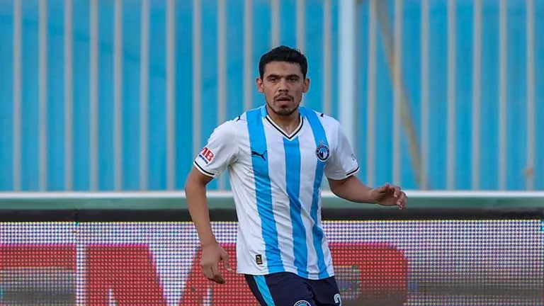 محمد حمدي يعود للمشاركة مع بيراميدز بعد غياب 248 يوماً