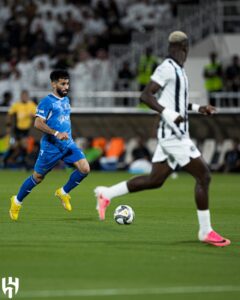 الهلال يهزم الشباب بثنائية ويواصل سلسلة انتصاراته