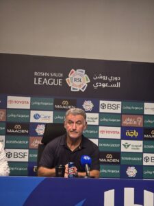 غالتييه يعلق على فوز نيوم أمام الهلال في دوري روشن: ماذا قال؟
