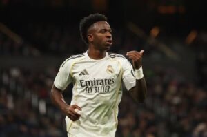 تراجع مستوى فينيسيوس يضعه أمام تحدٍ جديد في ريال مدريد