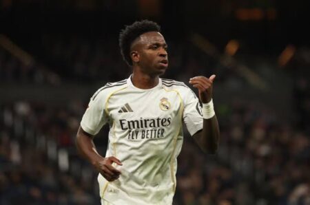 تراجع مستوى فينيسيوس يضعه أمام تحدٍ جديد في ريال مدريد