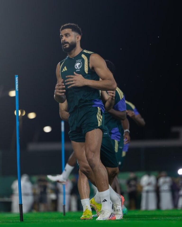 رسمياً.. المنتخب السعودي يفتقد لاعباً جديداً أمام عمان رسمياً.. المنتخب السعودي يفتقد لاعباً جديداً أمام عمان
