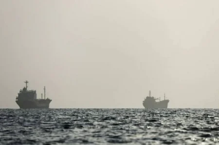 تصعيد جديد بين واشنطن وطهران على خلفية أزمة مضيق هرمز تصعيد جديد بين واشنطن وطهران على خلفية أزمة مضيق هرمز