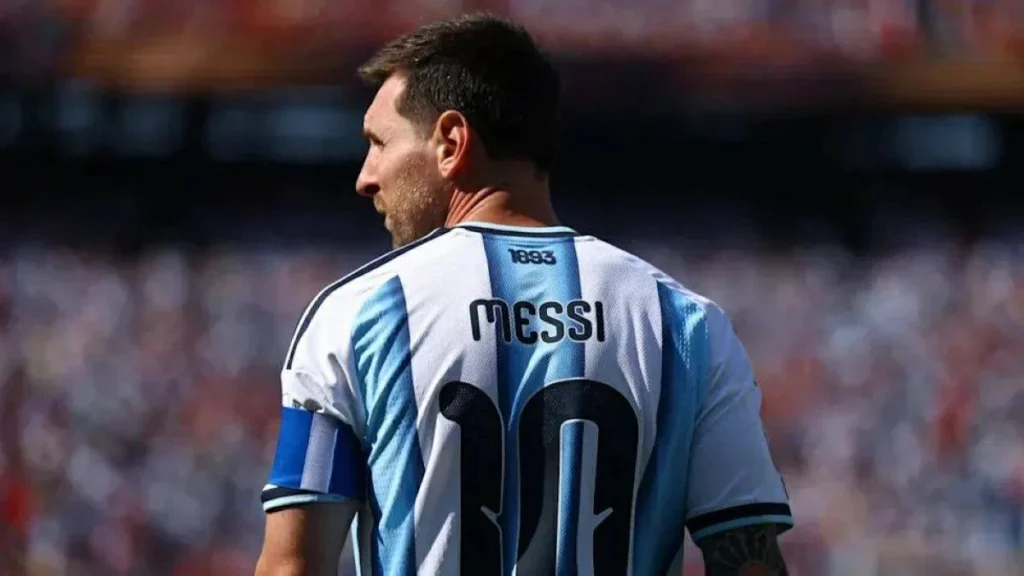 ميسي يكشف عن أقوى فريق واجهه في مسيرته ويتجاهل ريال مدريد ميسي يكشف عن أقوى فريق واجهه في مسيرته ويتجاهل ريال مدريد
