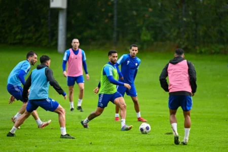 زلاتكو يضع اللمسات الأخيرة على تشكيلة المنتخب الإماراتي الأولى
