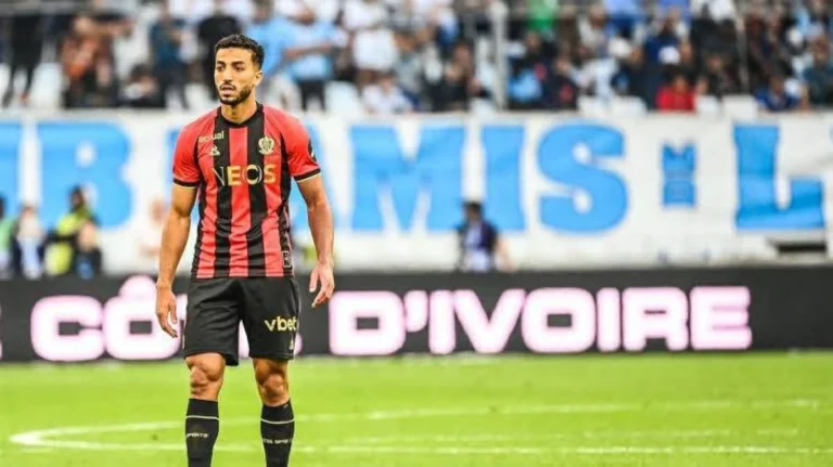 عائق اللغة يضع محمد عبد المنعم في موقف صعب مع مدرب نيس الفرنسي