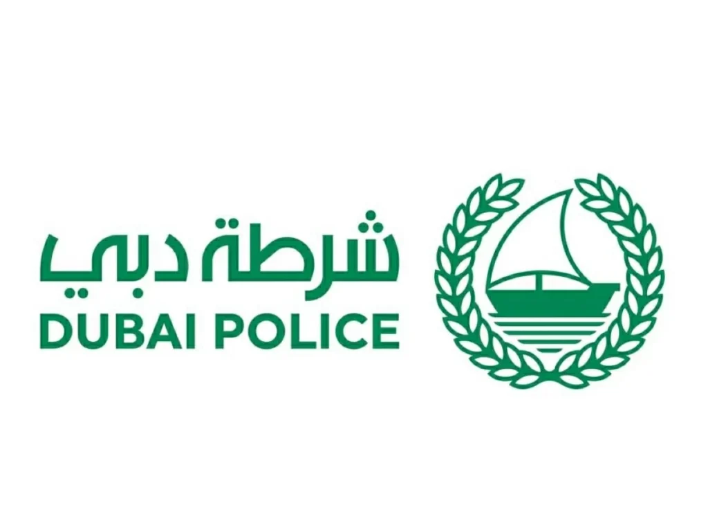 شرطة دبي تعيد طفلة تائهة إلى ذويها في غضون نصف ساعة