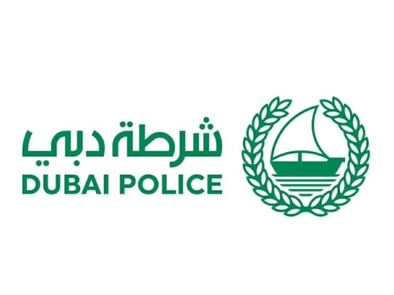 شرطة دبي تعيد طفلة تائهة إلى ذويها في غضون نصف ساعة شرطة دبي تعيد طفلة تائهة إلى ذويها في غضون نصف ساعة
