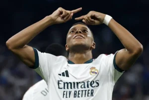 ريال مدريد يكتسح رايو فايكانو برباعية في الدوري الإسباني
