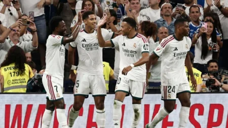 ريال مدريد يحسم مواجهته أمام رايو فايكانو بثلاثية في الشوط الأول ريال مدريد يحسم مواجهته أمام رايو فايكانو بثلاثية في الشوط الأول