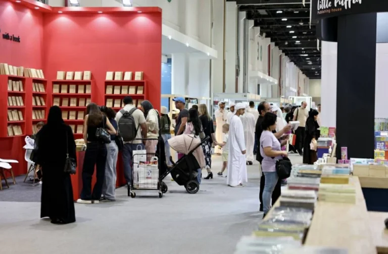 معرض أبوظبي الدولي للكتاب يروي فصول الثقافة والإبداع معرض أبوظبي الدولي للكتاب يروي فصول الثقافة والإبداع