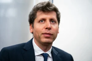 ألتمان يطالب بوضع قواعد عالمية موحدة لسلامة الذكاء الاصطناعي