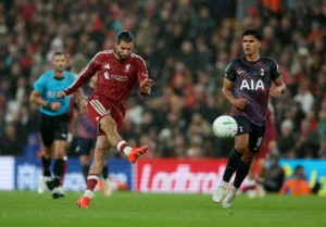 ليفربول يطيح بتوتنهام من كأس الرابطة وأرسنال يعبر إلى الدور التالي