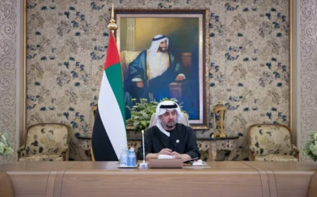 حمدان بن زايد يتابع التحضيرات النهائية لتنظيم مهرجان ليوا 2027