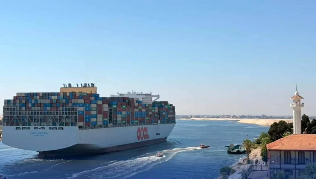 قناة السويس: عبور 1358 سفينة بحمولة 68.3 مليون طن خلال أغسطس قناة السويس: عبور 1358 سفينة بحمولة 68.3 مليون طن خلال أغسطس