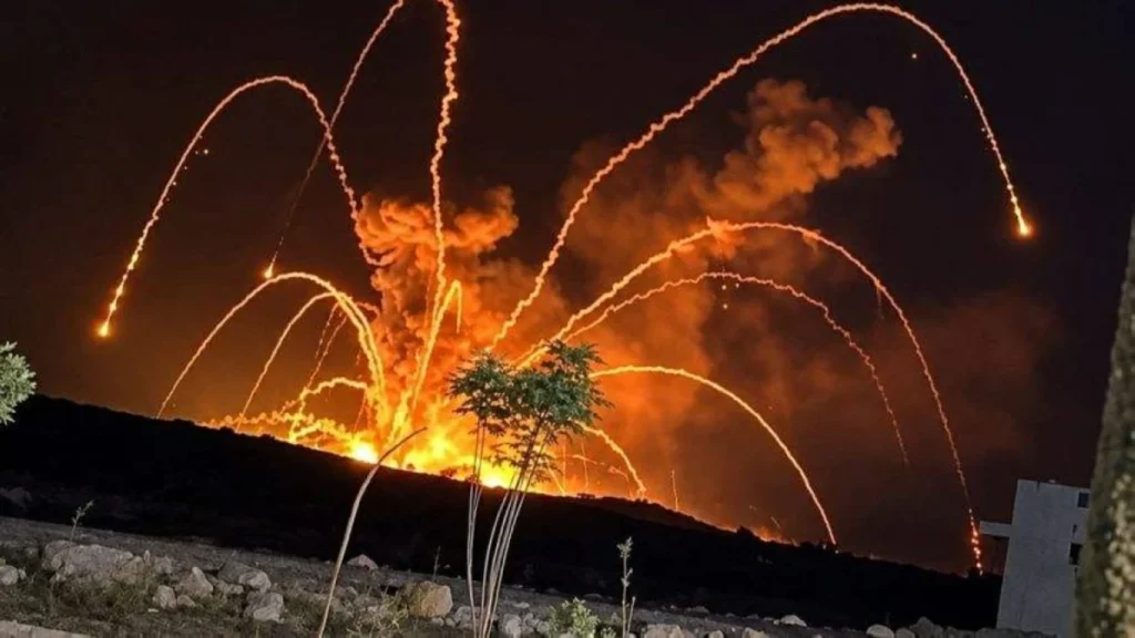 إصابة 4 أشخاص في انفجارات بموقع للجيش السوري بريف حلب إصابة 4 أشخاص في انفجارات بموقع للجيش السوري بريف حلب