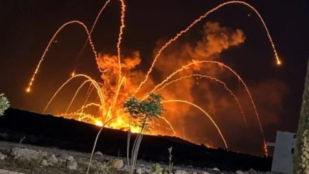 إصابة 4 أشخاص في انفجارات بموقع للجيش السوري بريف حلب إصابة 4 أشخاص في انفجارات بموقع للجيش السوري بريف حلب