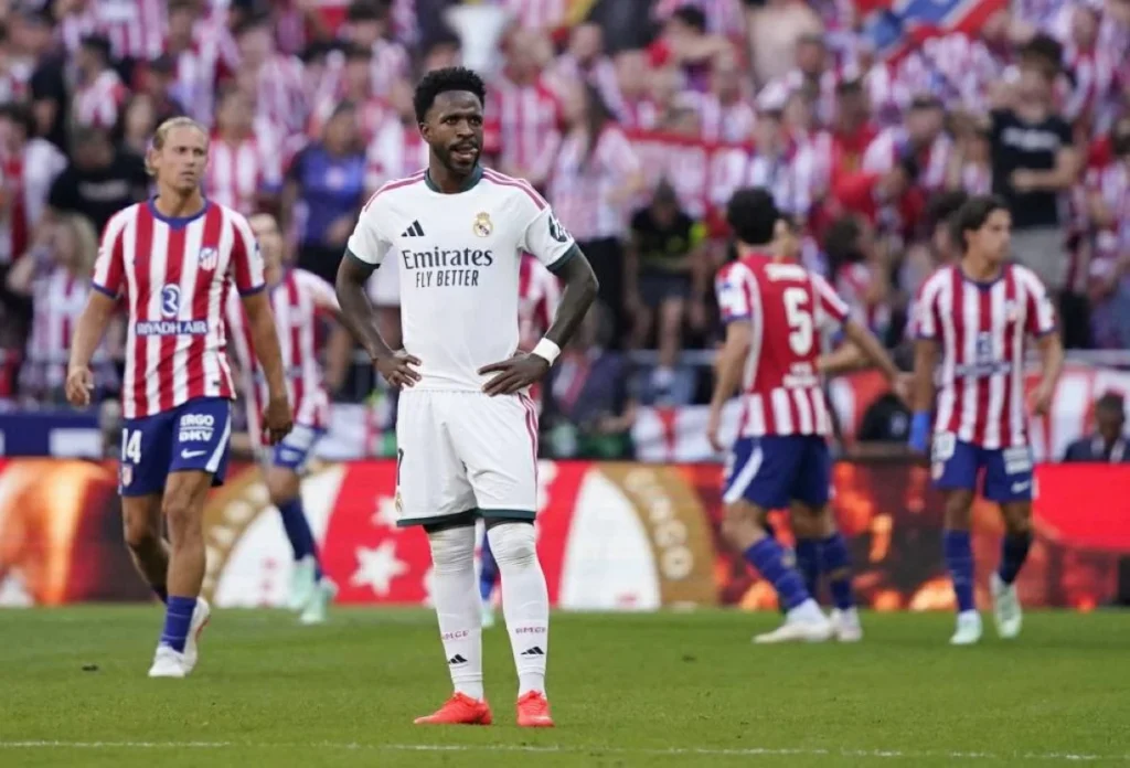 أداء ريال مدريد المتراجع لا يقتصر على التحكيم فقط أداء ريال مدريد المتراجع لا يقتصر على التحكيم فقط