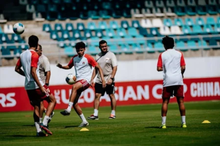 جدول مباريات منتخب الإمارات في خليجي 27 والقنوات الناقلة: رحلة البحث عن التأهل في 3 مواجهات مرتقبة جدول مباريات منتخب الإمارات في خليجي 27 والقنوات الناقلة: رحلة البحث عن التأهل في 3 مواجهات مرتقبة