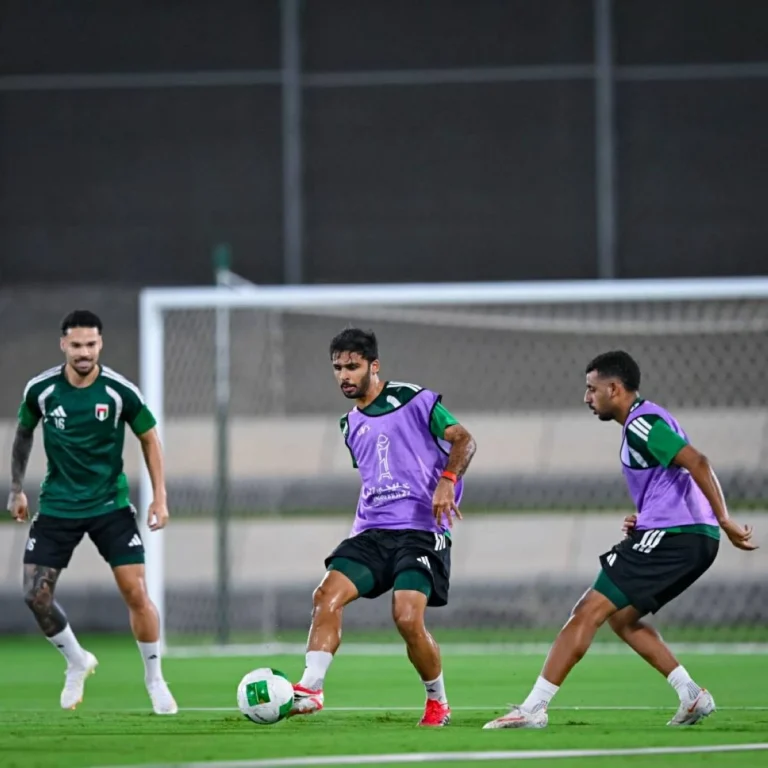 المنتخب الإماراتي يستهل اليوم مشواره في تصفيات المونديال بمواجهة اليمن المنتخب الإماراتي يستهل اليوم مشواره في تصفيات المونديال بمواجهة اليمن