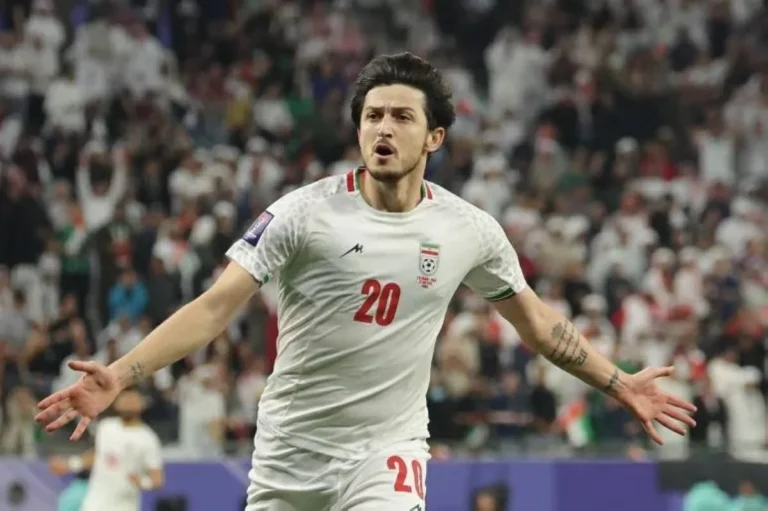 عودة سردار آزمون إلى قائمة المنتخب الإيراني عودة سردار آزمون إلى قائمة المنتخب الإيراني