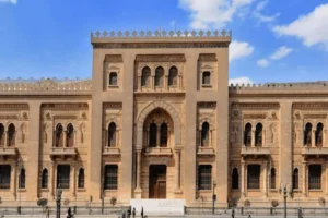 156 عاماً على تأسيس «الكتبخانة الخديوية» في القاهرة
