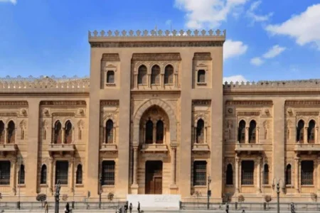 156 عاماً على تأسيس «الكتبخانة الخديوية» في القاهرة
