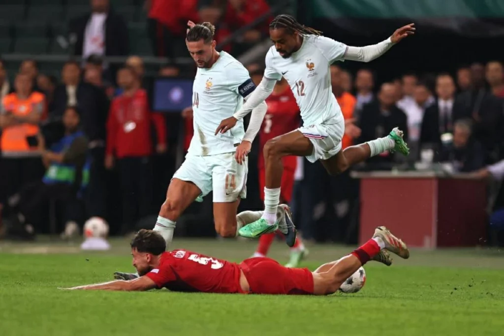 دوري الأمم الأوروبية: زيدان وفان بومل يستهلان مشوارهما مع فرنسا وبلجيكا بانتصارين دوري الأمم الأوروبية: زيدان وفان بومل يستهلان مشوارهما مع فرنسا وبلجيكا بانتصارين