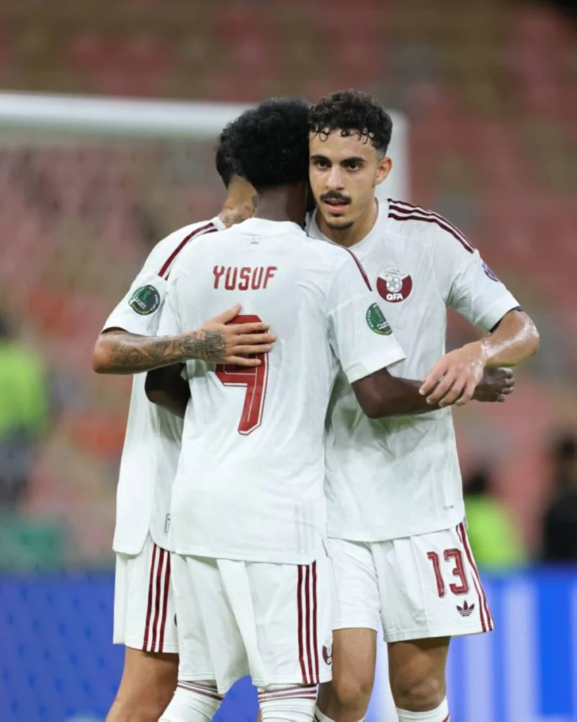 منتخب قطر يتأهل إلى نصف نهائي البطولة