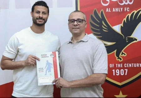 الأهلي يجدد عقد محمد الشناوي حتى 2028 عقب أزمة تصريحاته مع حسام حسن