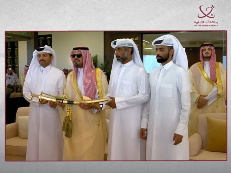 هجن الشيحانية تتوج بسيف الحيل المفتوح في مهرجان ولي العهد السعودي هجن الشيحانية تتوج بسيف الحيل المفتوح في مهرجان ولي العهد السعودي