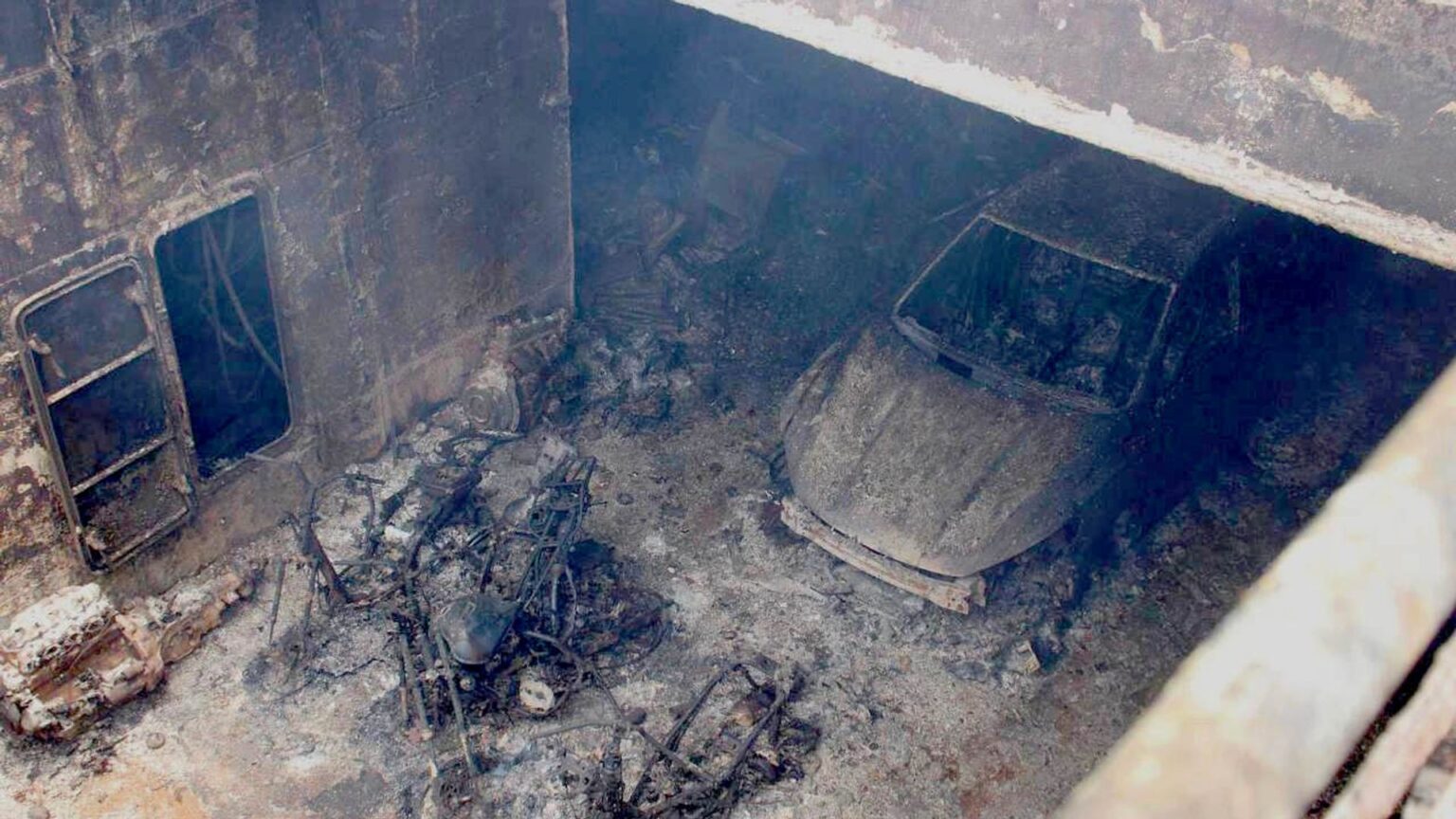 ارتفاع حصيلة ضحايا حريق العبارة في الفلبين إلى 35 قتيلاً على الأقل