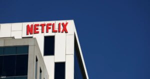 نتفليكس تسرح 6% من موظفيها