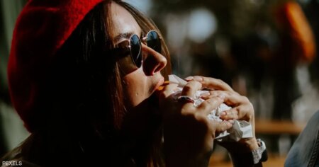 الطريقة المثلى لمضغ الطعام: نصائح الخبراء وتوصياتهم الطريقة المثلى لمضغ الطعام: نصائح الخبراء وتوصياتهم