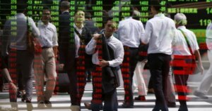 مؤشر كوسبي يهبط 7% متأثراً بتراجع أسهم أشباه الموصلات