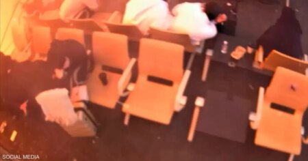 مقتل 17 شخصاً في 20 هجوماً حوثياً استهدف مطار الرياض مقتل 17 شخصاً في 20 هجوماً حوثياً استهدف مطار الرياض