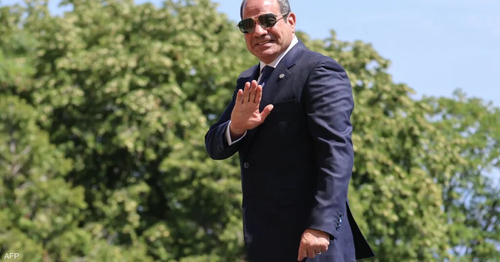 السيسي يطرح مقترحاً لإعداد مرشحي الرئاسة في مصر ويضع شروطاً للالتحاق به السيسي يطرح مقترحاً لإعداد مرشحي الرئاسة في مصر ويضع شروطاً للالتحاق به