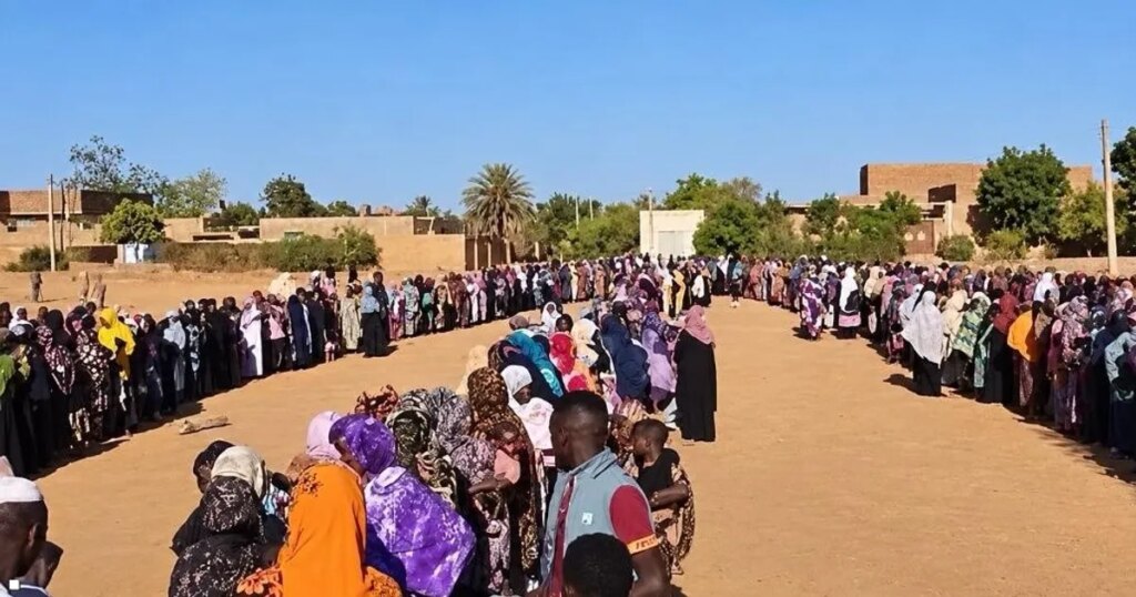 تحذيرات دولية من مجاعة وشيكة في السودان والبرهان يواصل التمسك بالخيار العسكري تحذيرات دولية من مجاعة وشيكة في السودان والبرهان يواصل التمسك بالخيار العسكري