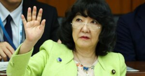 طوكيو تتأهب للتدخل مجدداً في سوق العملات وتؤكد مراقبتها المستمرة