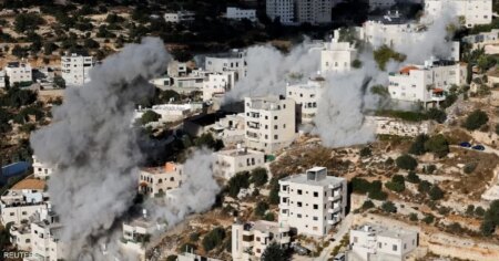 الاحتلال يهدم منازل في الخليل ويُهجّر آلاف الفلسطينيين