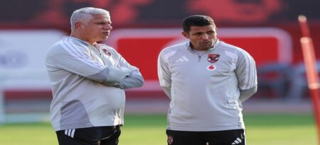 كواليس الجلسة العاصفة لوائل جمعة مع لاعبي الأهلي: توبيخ لزيزو وإمام وتعنيف لثلاثي الفريق